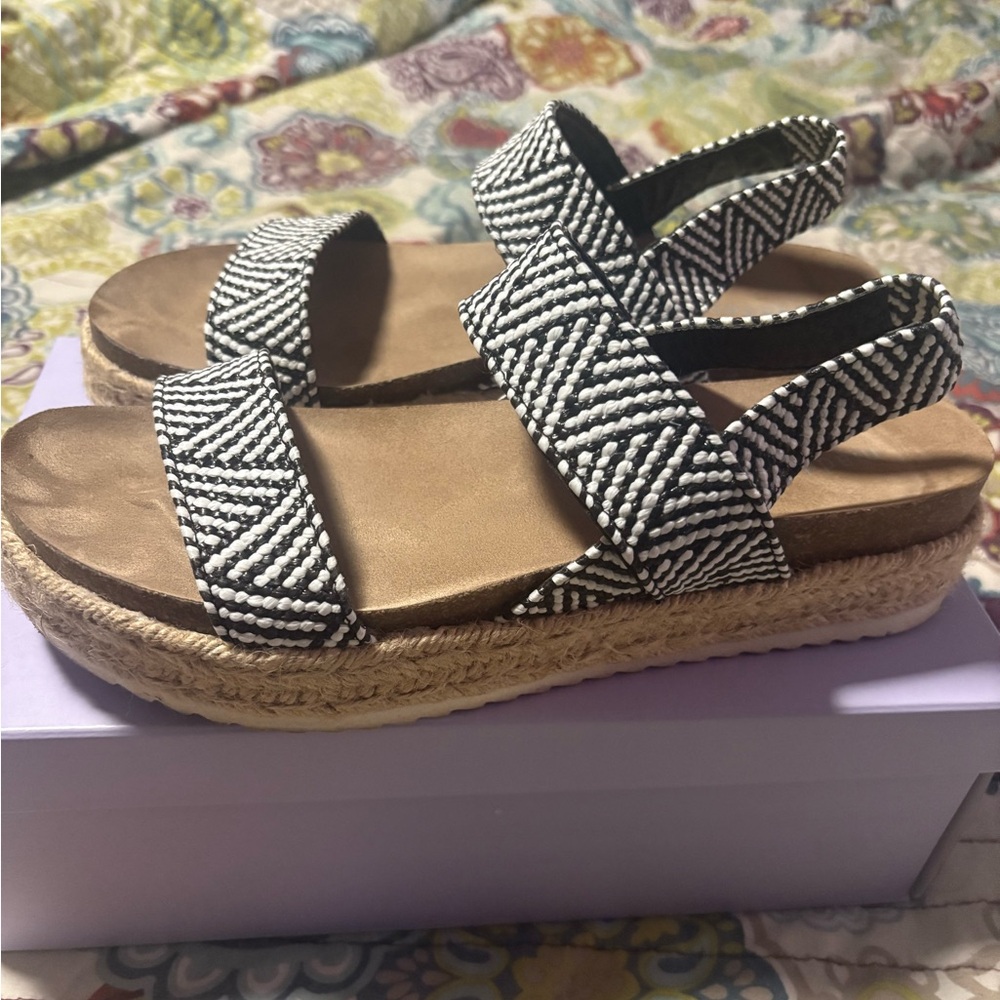 Madden Girl Cybell sandals